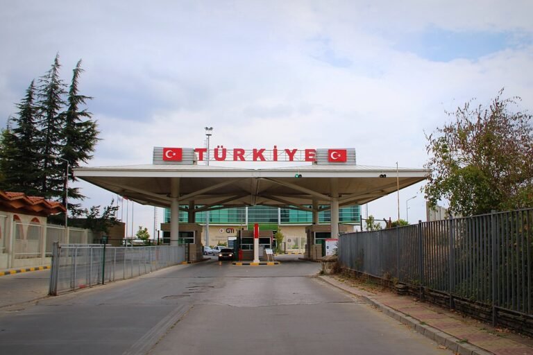 Kapıkule_Border_Crossing_Point_-_panoramio